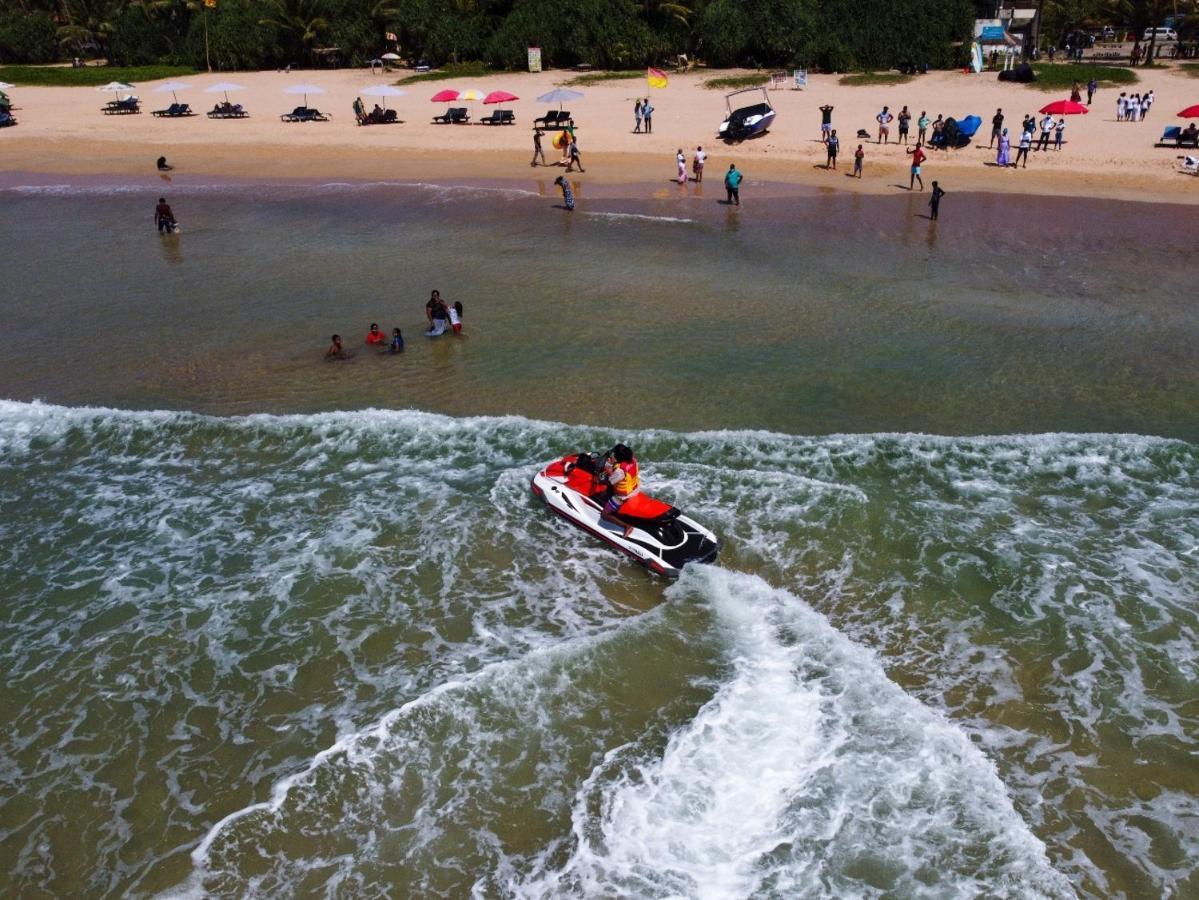 Chami Villa Bentota Bagian luar foto