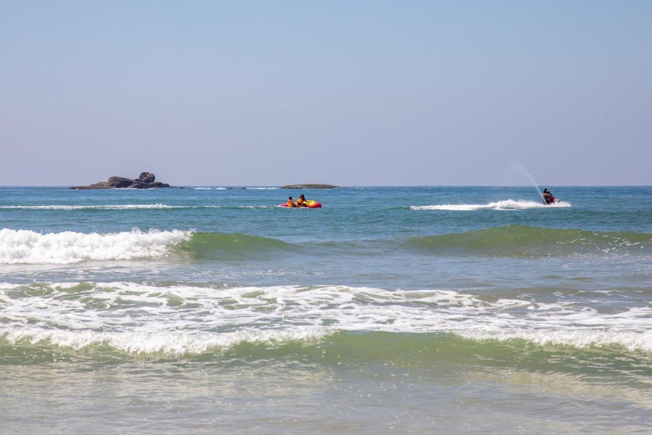 Chami Villa Bentota Bagian luar foto