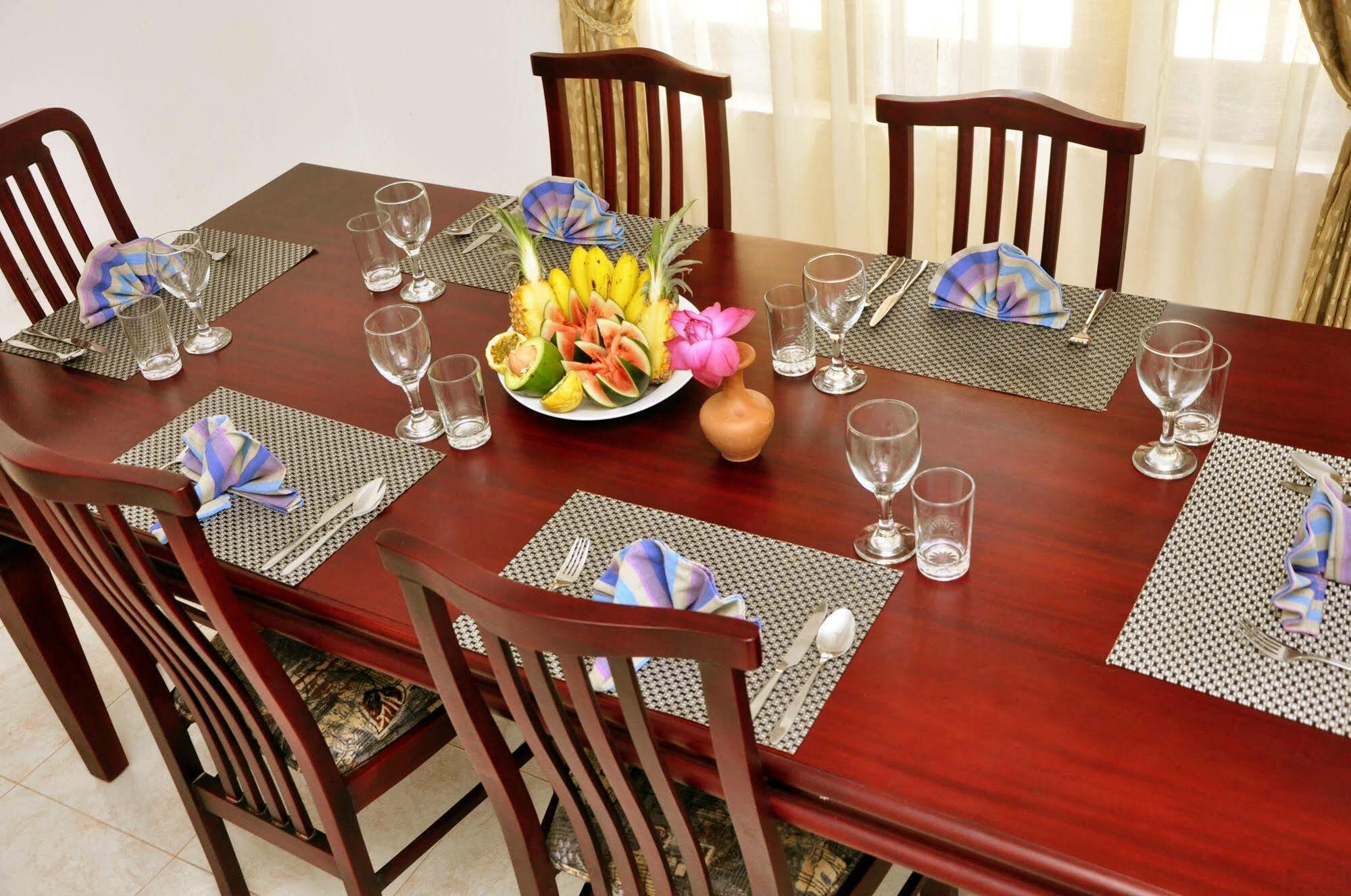Chami Villa Bentota Bagian luar foto