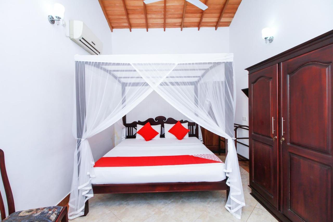 Chami Villa Bentota Bagian luar foto